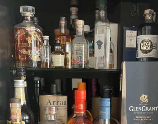 Conservation des bouteilles de spiritueux, toujours debout !